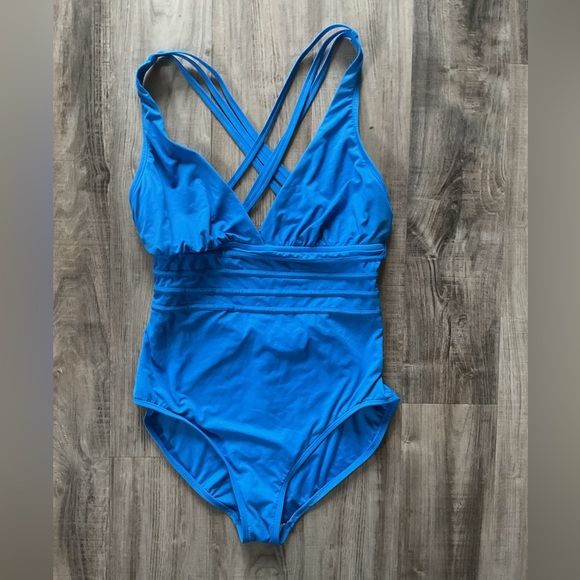 La Blanca Blue Island Goddess Slimming One Piece Swimsuit 14 - Picture 2 of 4